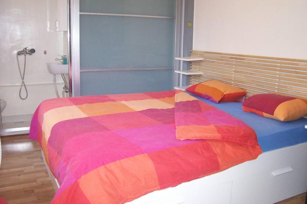 Air Conditioned Studio In Quite Garden With Barbecue Athens Exterior photo