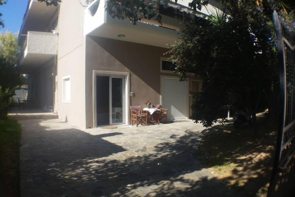 Air Conditioned Studio In Quite Garden With Barbecue Athens Exterior photo